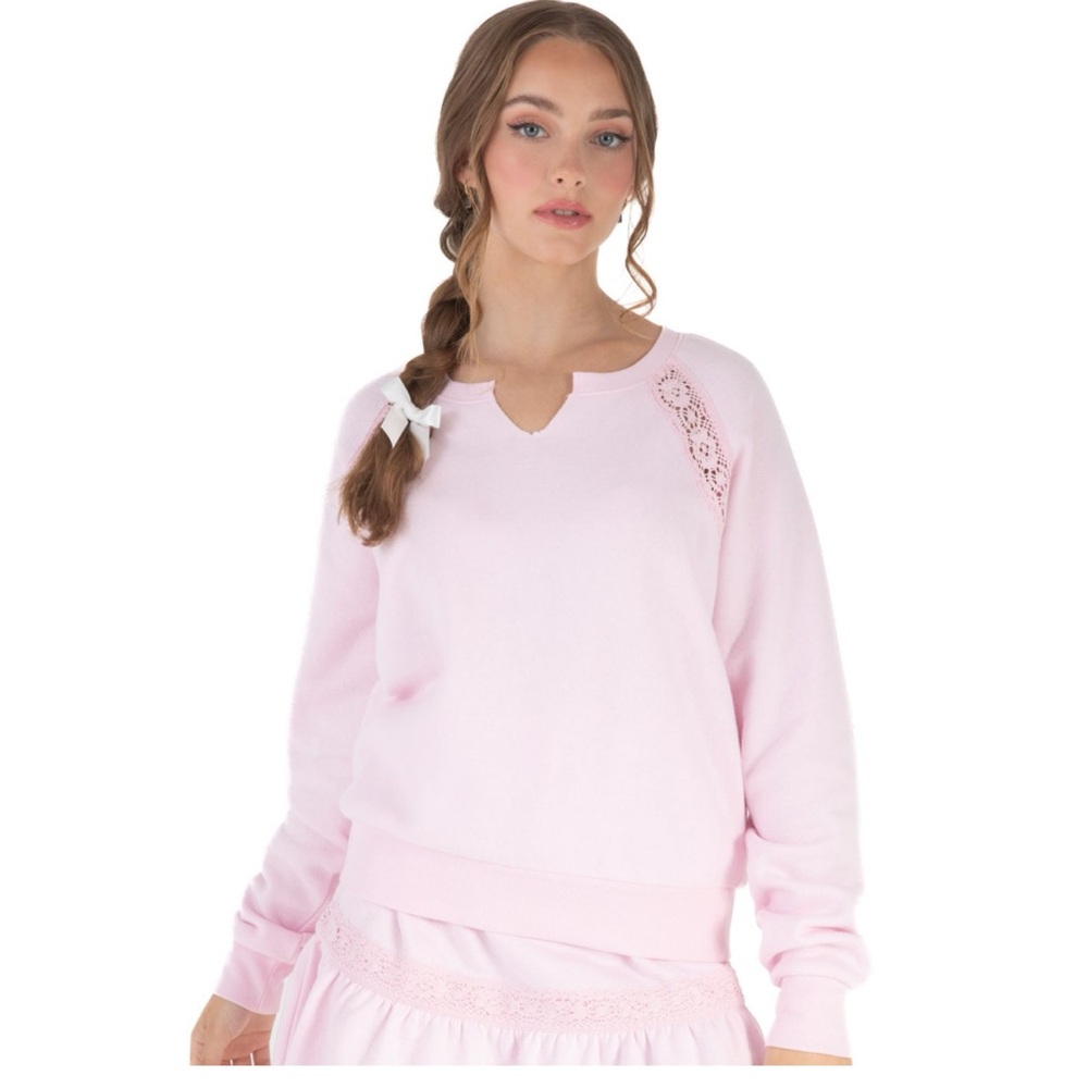 NWT Treasures by Shabby Chic sweater